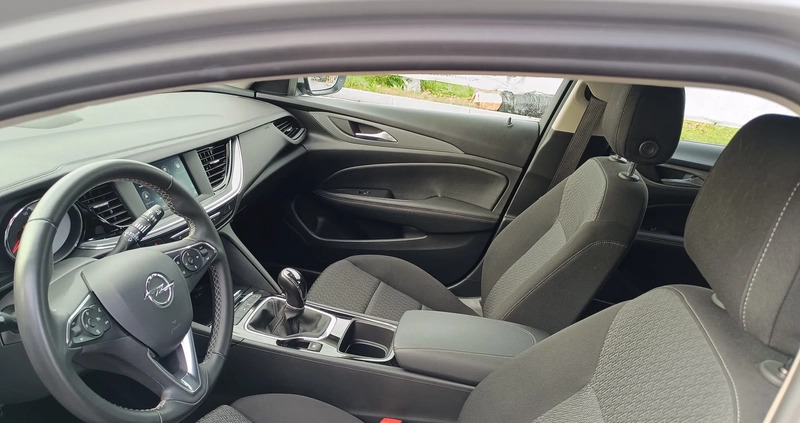 Opel Insignia cena 68900 przebieg: 117000, rok produkcji 2019 z Chełm małe 667